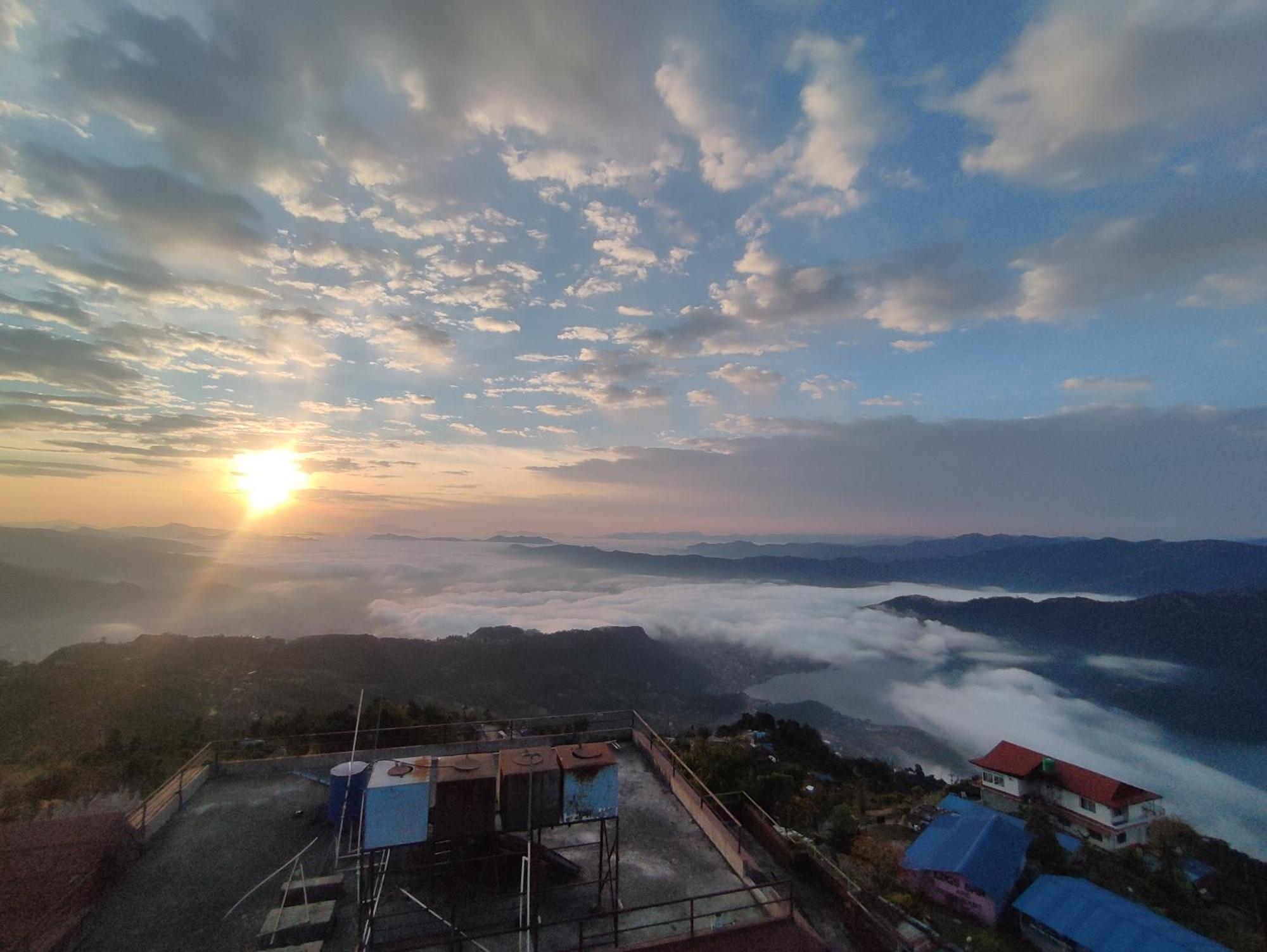 פוקהרה Sarangkot Hotel New Galaxy מראה חיצוני תמונה